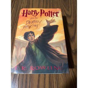 J. K. Rowling Harry Potter and the Deathly Hallows hardback book